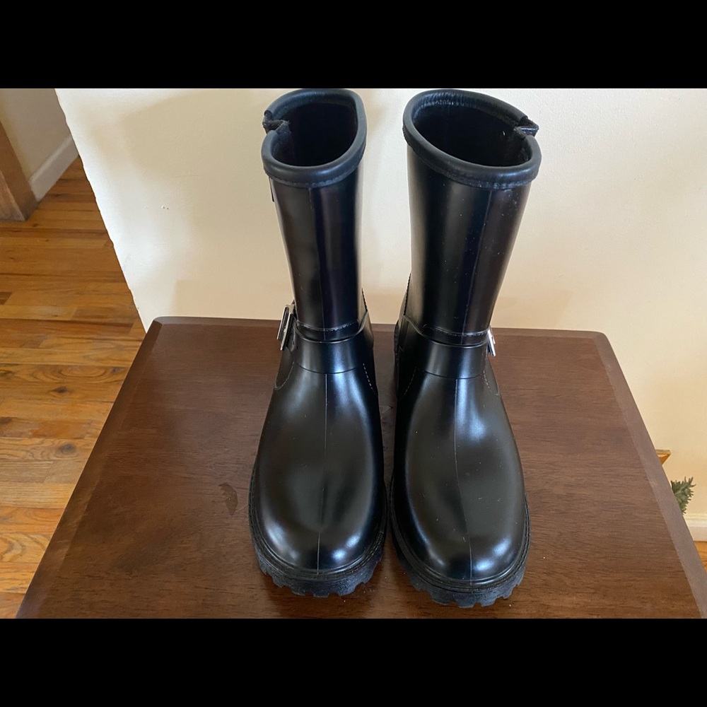 Michael Kors brand new Black womens mid rain boots